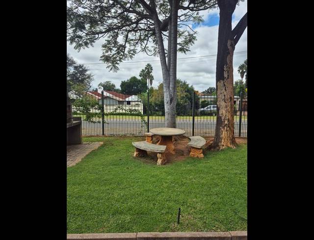 2 BEDROOM APARTMENT FOR SALE IN KILNER PARK